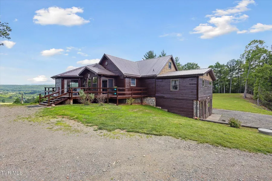 620 Swift Hollow LN, Mountain City, TN 37683