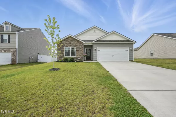 1545 Raccoon LN, Piney Flats, TN 37686