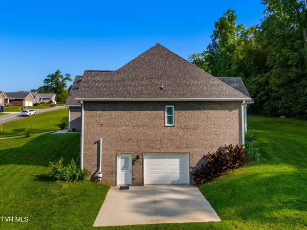 Morristown, TN 37814,4153 Harbor View DR