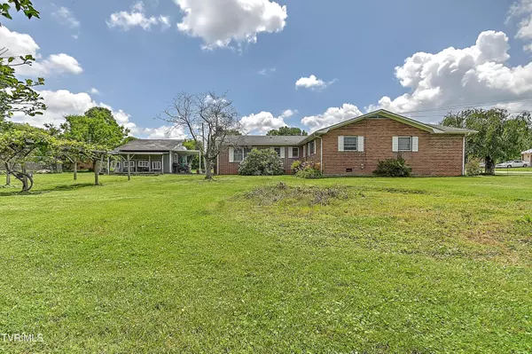 Erwin, TN 37650,509 9th ST