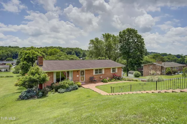 Bluff City, TN 37618,296 Redstone DR