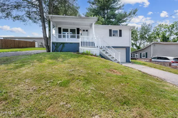 15 Holmes Street, Bristol, TN 37620