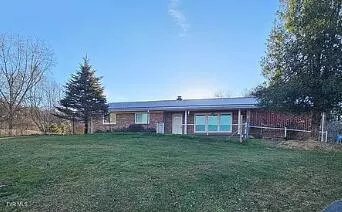11557 Pine Camp RD, Coeburn, VA 24230