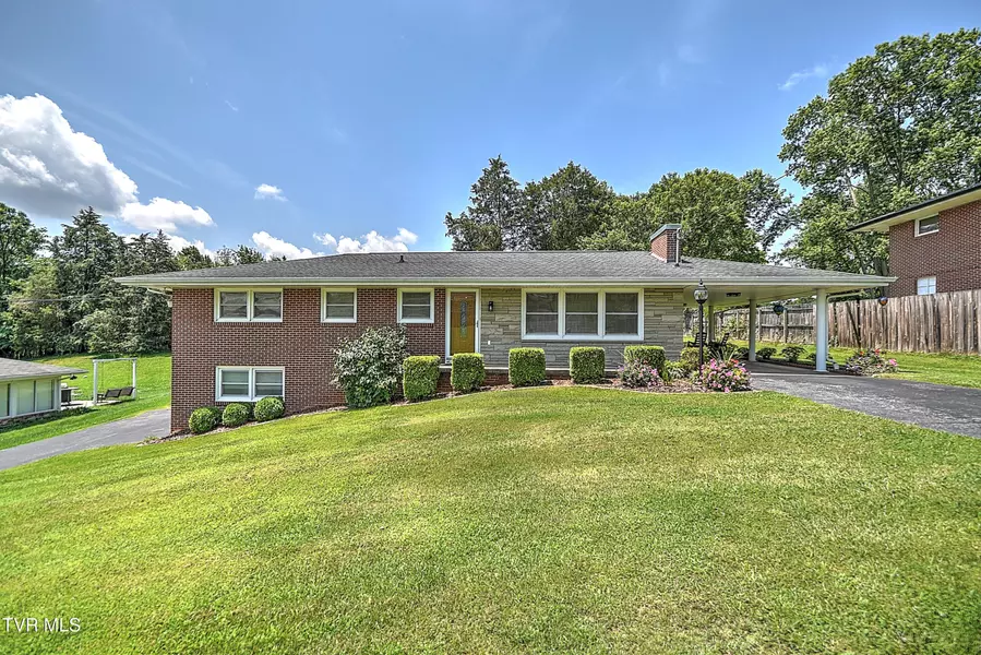 404 Stuffle ST, Kingsport, TN 37660
