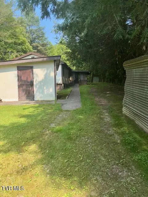 Pound, VA 24279,11616 Alfred Cox RD