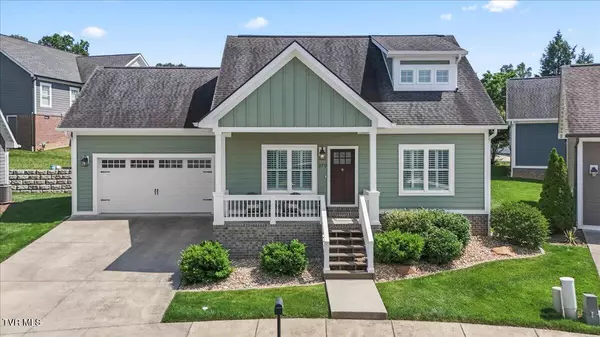 379 Princeton Gardens DR, Johnson City, TN 37601