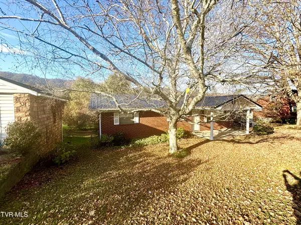 Rose Hill, VA 24281,6361 Dr Thomas Walker RD
