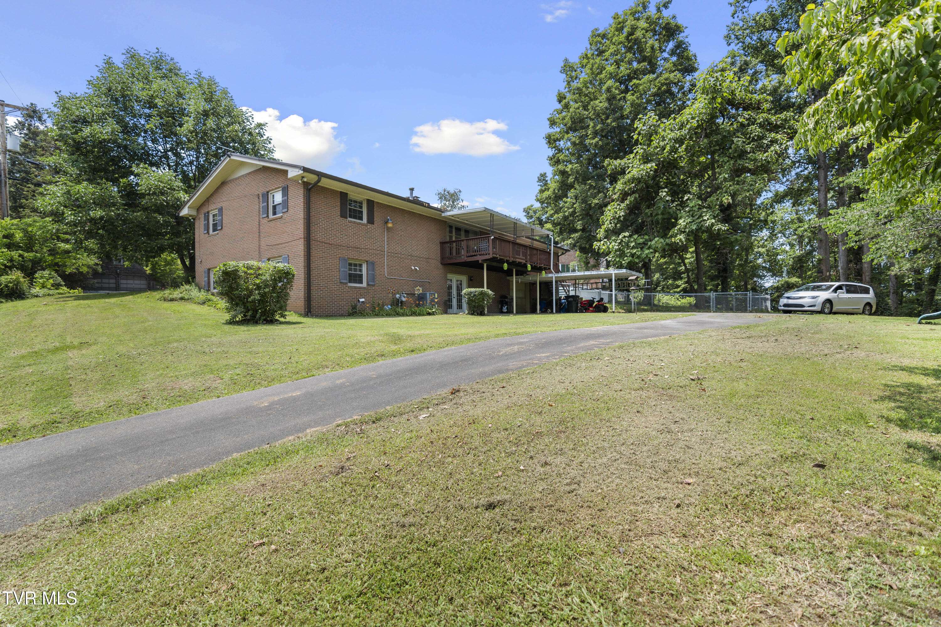 Greeneville, TN 37743,1802 Brentwood DR