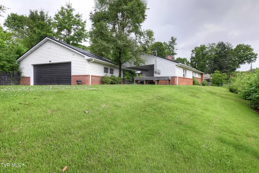 336 Cedar Valley RD, Bristol, TN 37620