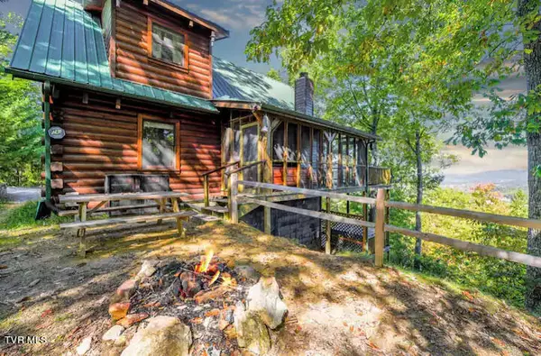 Sevierville, TN 37862,3831 Glenview WAY