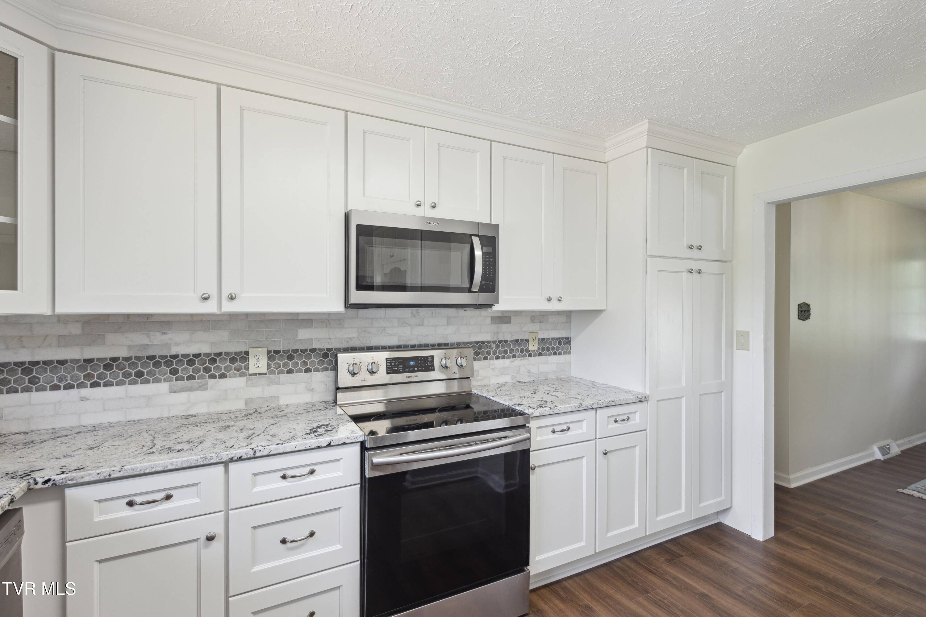 Abingdon, VA 24211,18134 Cleveland RD