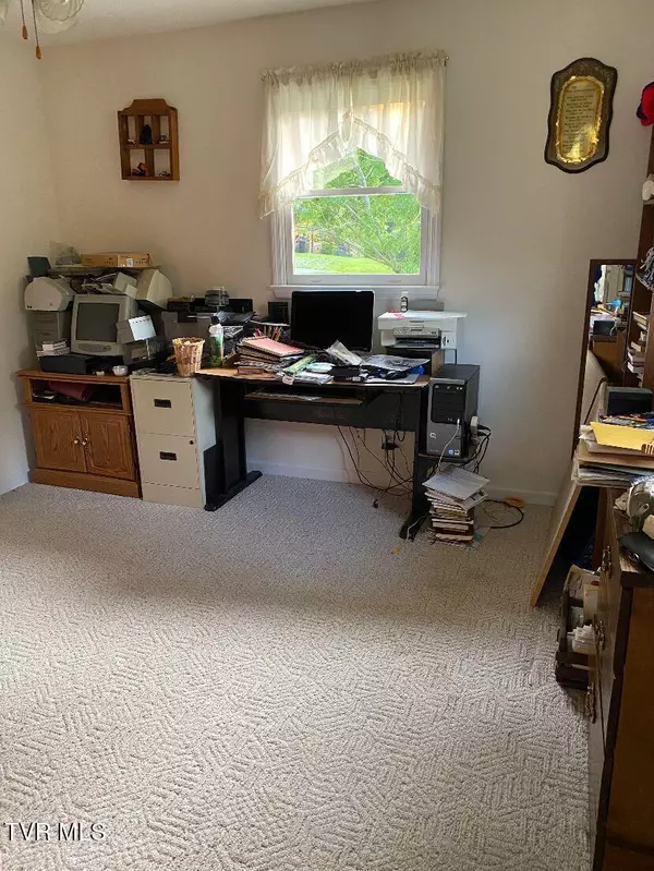 Big Stone Gap, VA 24219,880 Gilley AVE