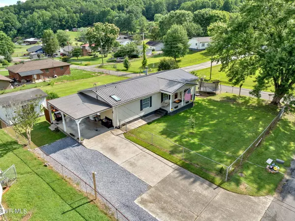 Gate City, VA 24251,120 Henderson LN