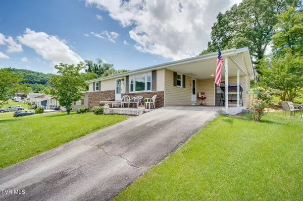Kingsport, TN 37664,221 Mcfarland DR