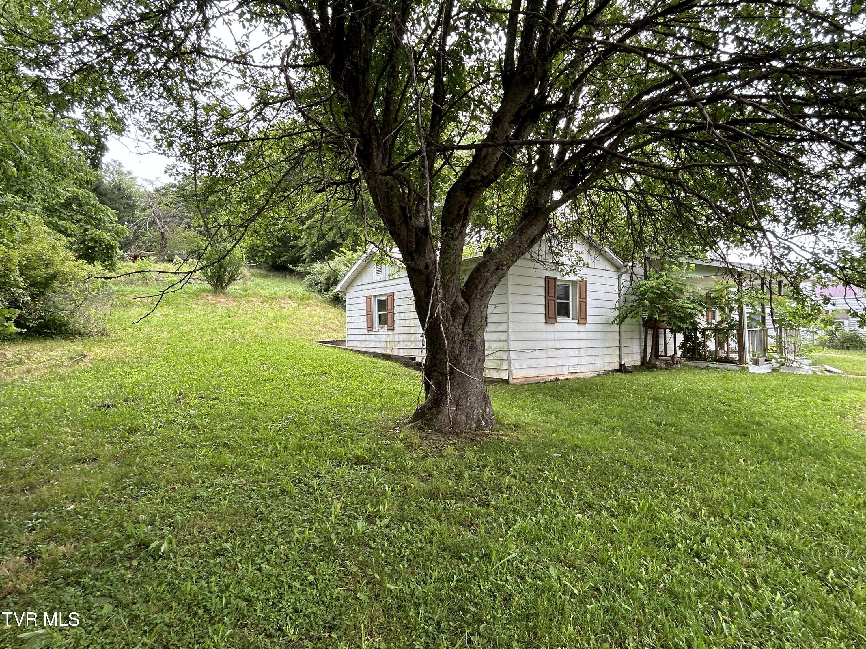 Wise, VA 24293,531 Mullins ST