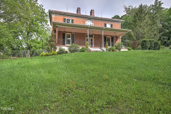 Bristol, TN 37620,2061 King College RD