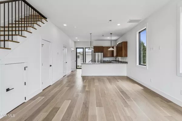 Johnson City, TN 37604,1533 Pactolas RD #105