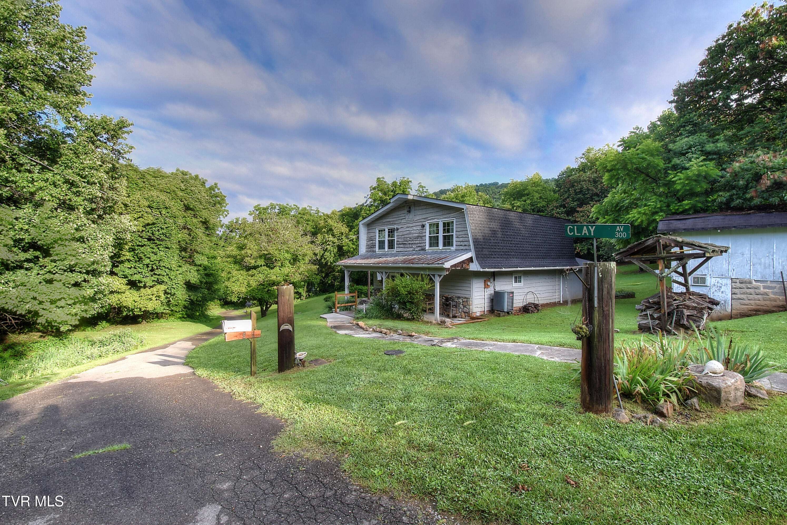 Elizabethton, TN 37643,121 Harold Estep RD