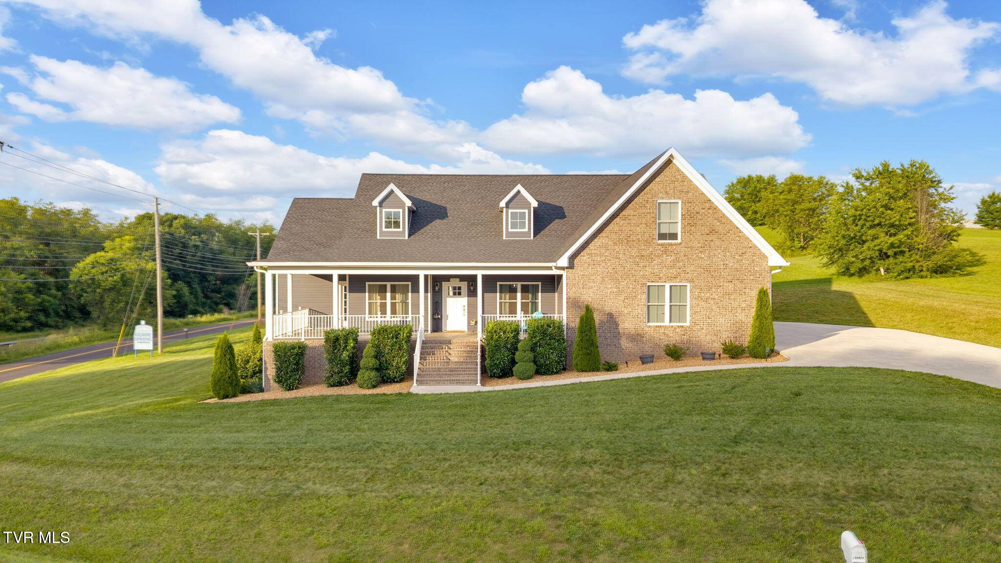 Glade Spring, VA 24340,33472 Graceland LN