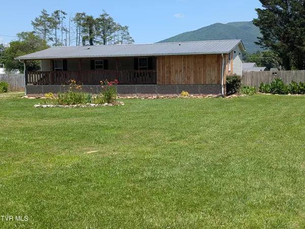 Hampton, TN 37658,204 Spring ST