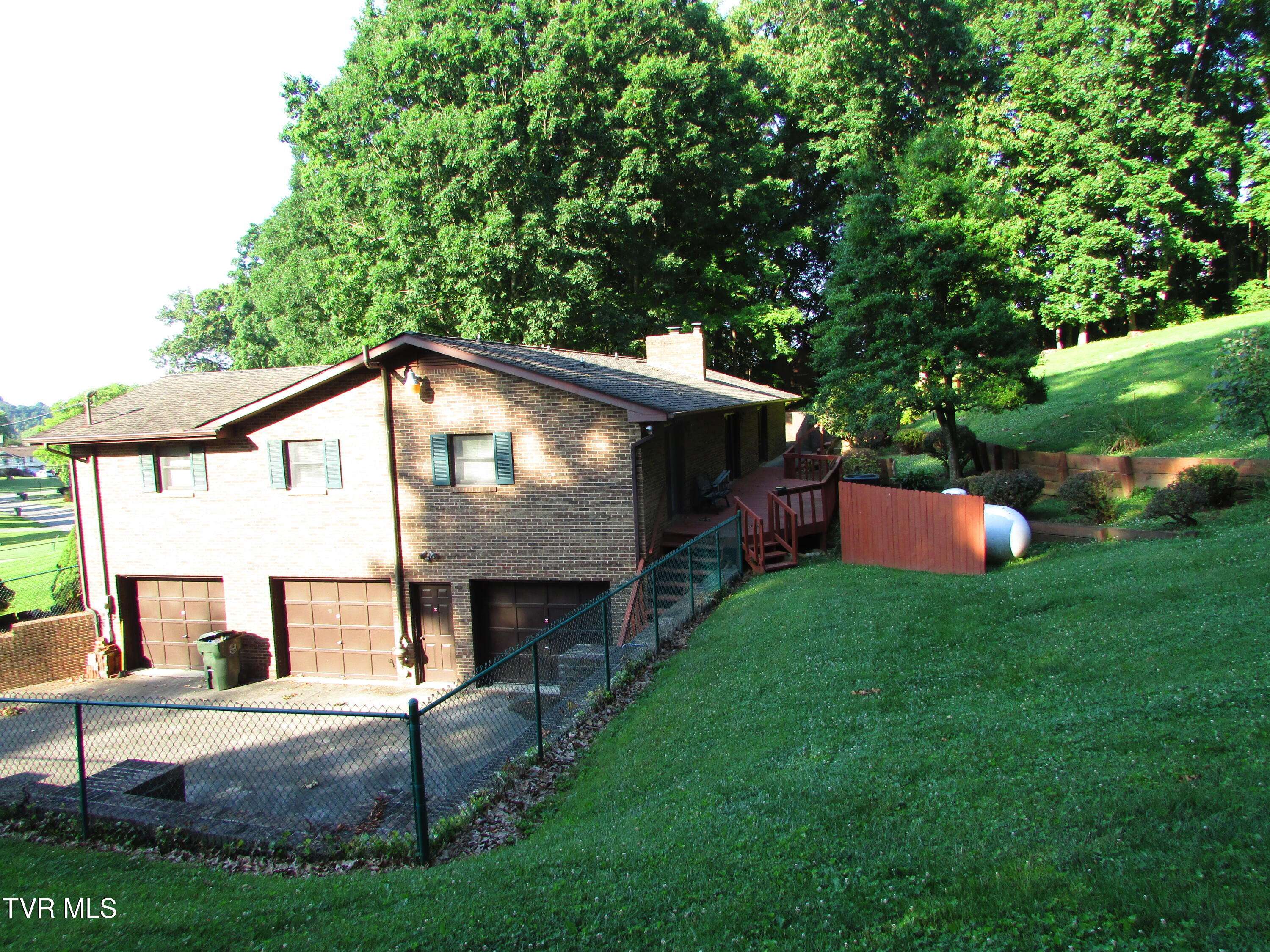 Gray, TN 37615,186 Windsong DR