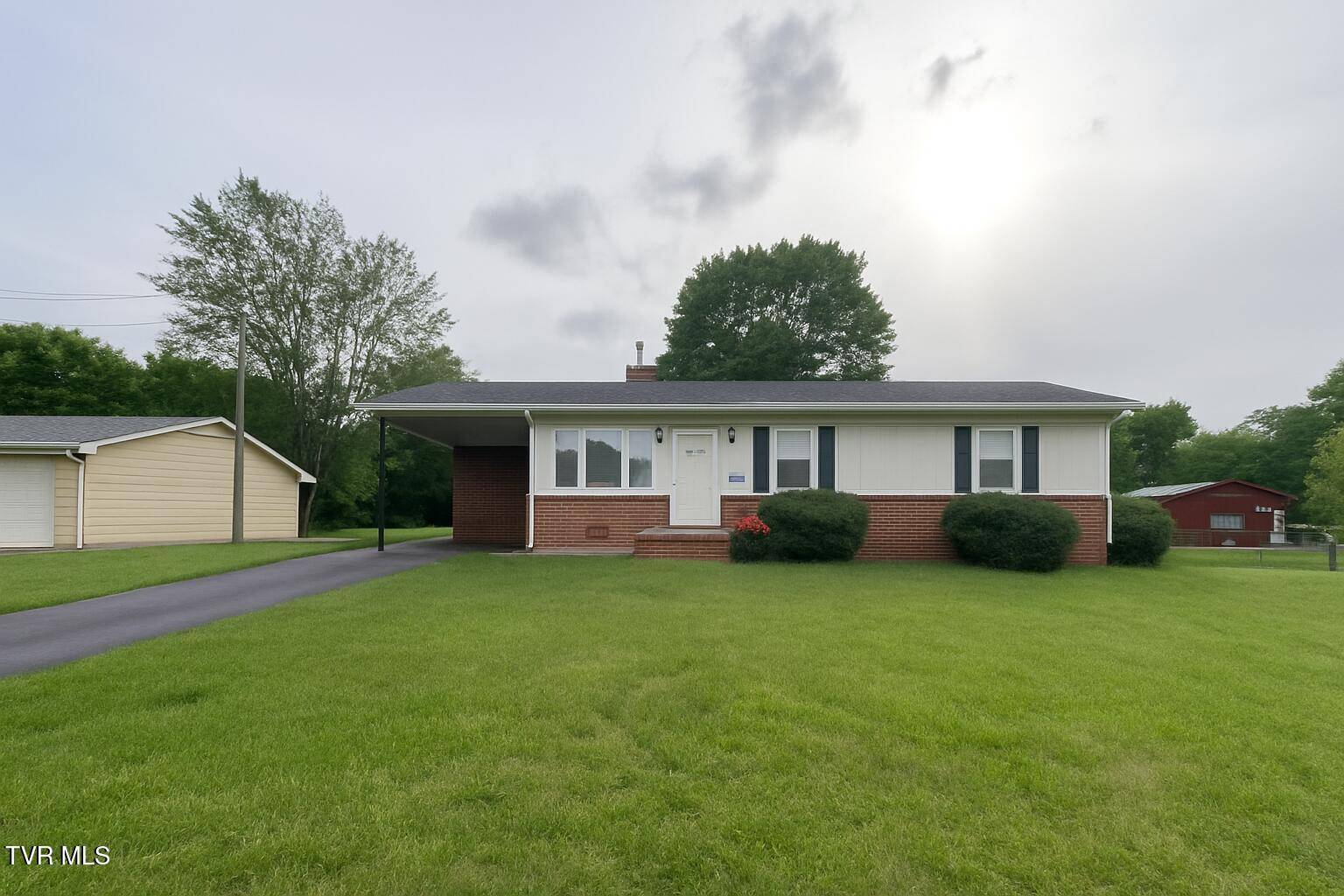 1803 Oakland AVE, Johnson City, TN 37601