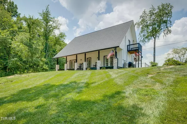 Kingsport, TN 37664,233 Rim Rock RD