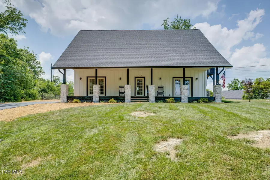 233 Rim Rock RD, Kingsport, TN 37664