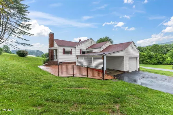 Elizabethton, TN 37643,485 Garrison Hollow RD