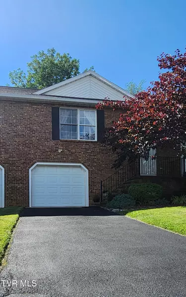 312 Old Franklin PL #5, Jonesborough, TN 37659