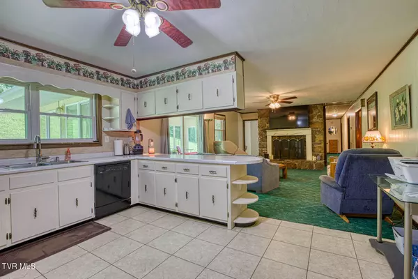 Rogersville, TN 37857,318 Arrowhead DR