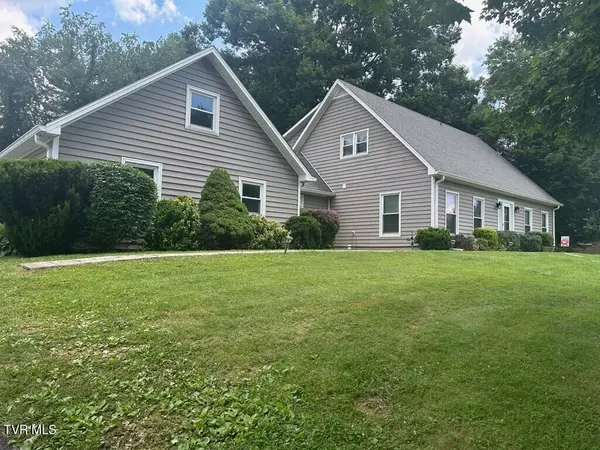 Abingdon, VA 24211,18335 Westwood DR