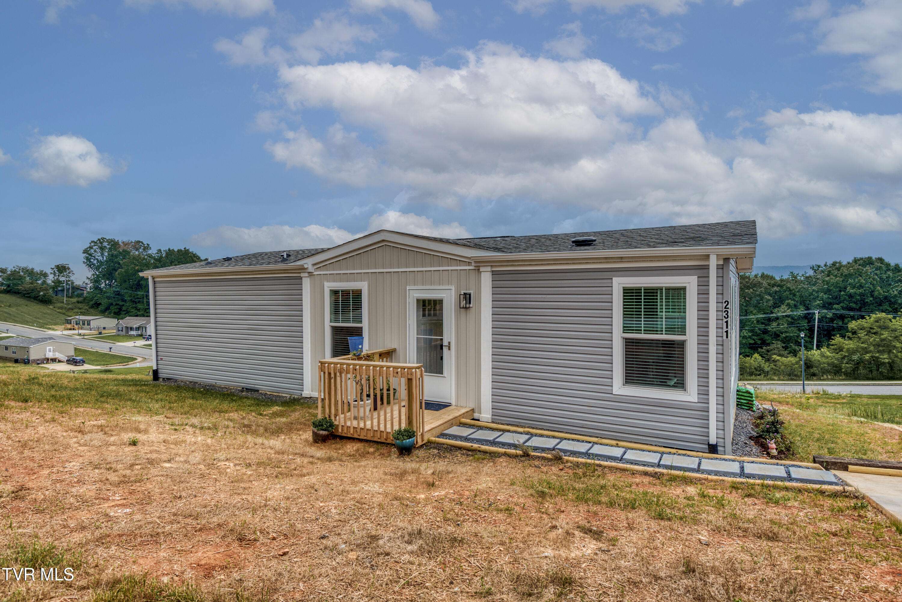 Kingsport, TN 37665,2311 Serenity CT