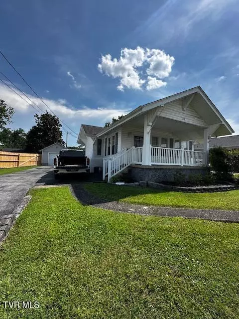 Elizabethton, TN 37643,210 G ST