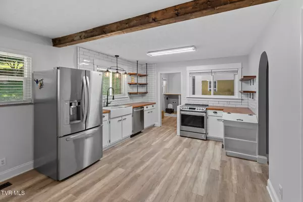 Knoxville, TN 37912,6613 Wachese LN