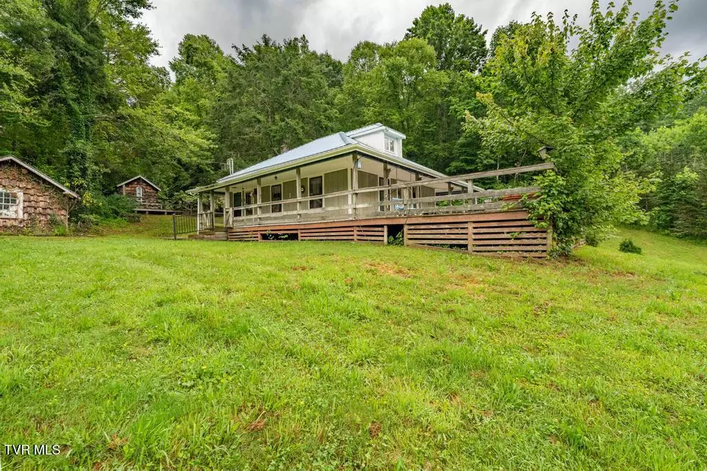 Roan Mountain, TN 37687,306 Bear Branch