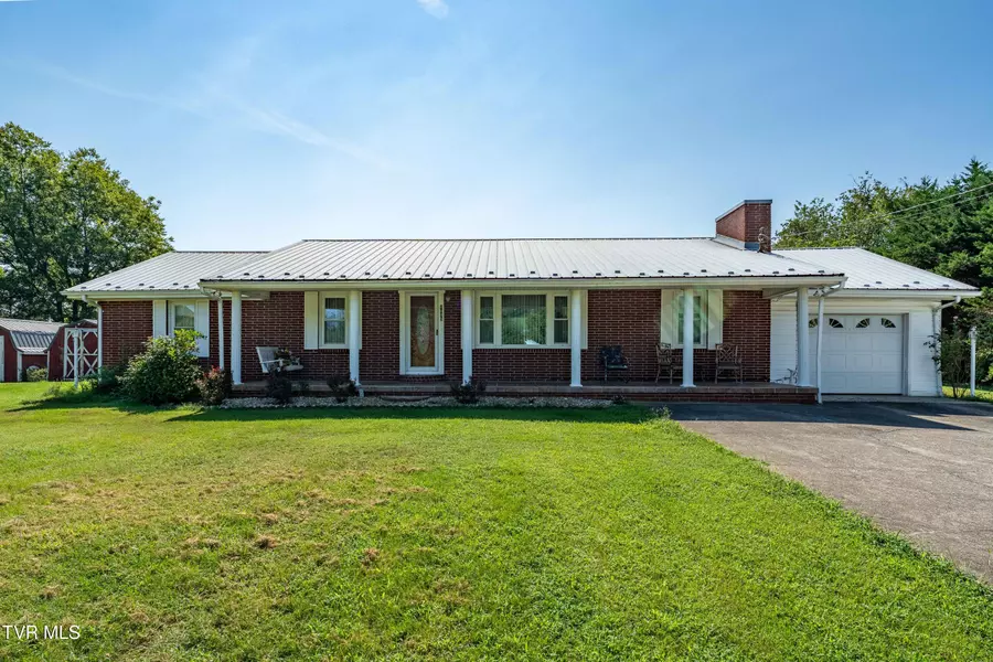 1085 Old Stage RD, Rogersville, TN 37857
