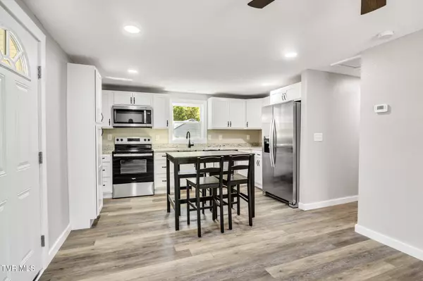 Afton, TN 37616,6340 Kingsport HWY