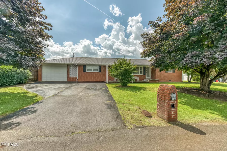 107 Woodland DR, Erwin, TN 37650