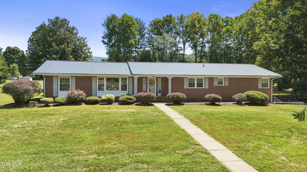320 Simmons AVE, Erwin, TN 37650