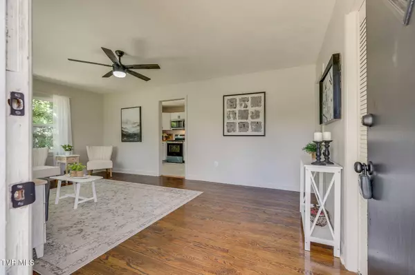 Bristol, TN 37620,203 Hickory RD