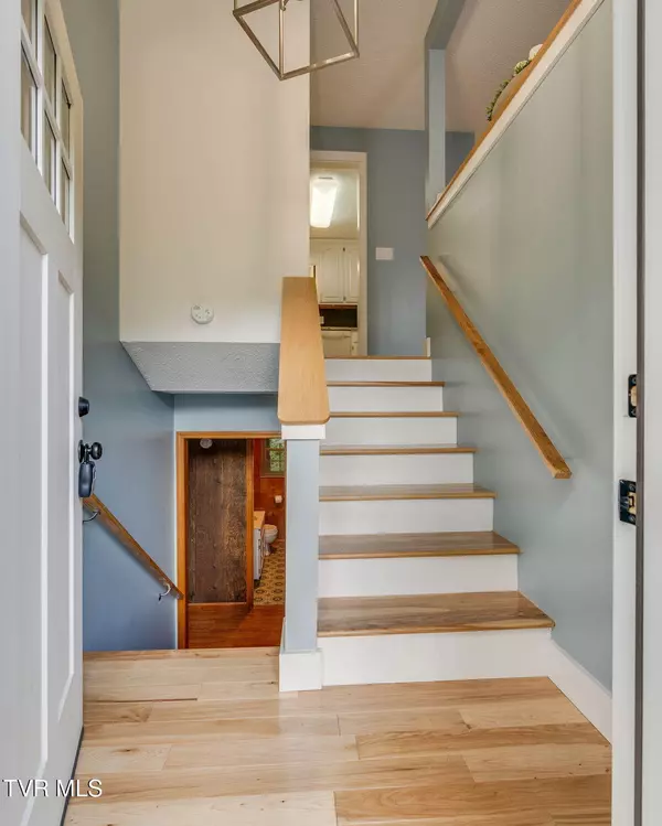 Johnson City, TN 37601,2803 Big Ridge RD