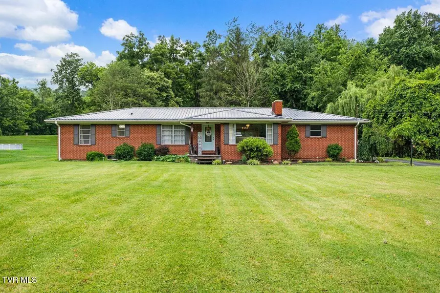 1314 Bristol Highway, Elizabethton, TN 37643