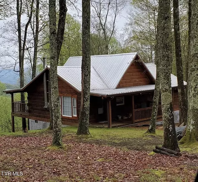 1405 Coal Pit Branch RD, Fort Blackmore, VA 24250