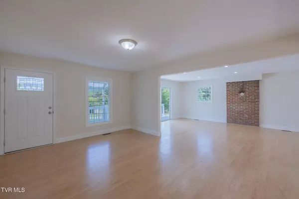 Marion, VA 24354,206 Spring Hollow RD