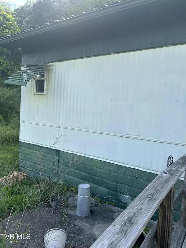 Big Stone Gap, VA 24219,2703 Orr ST