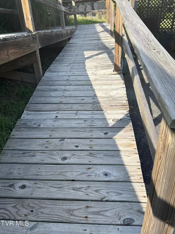 Big Stone Gap, VA 24219,2703 Orr ST