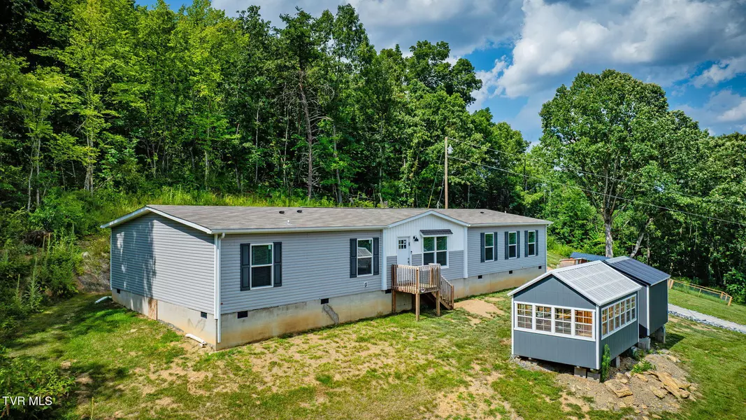 1400 Stoneybrook DR, Johnson City, TN 37601