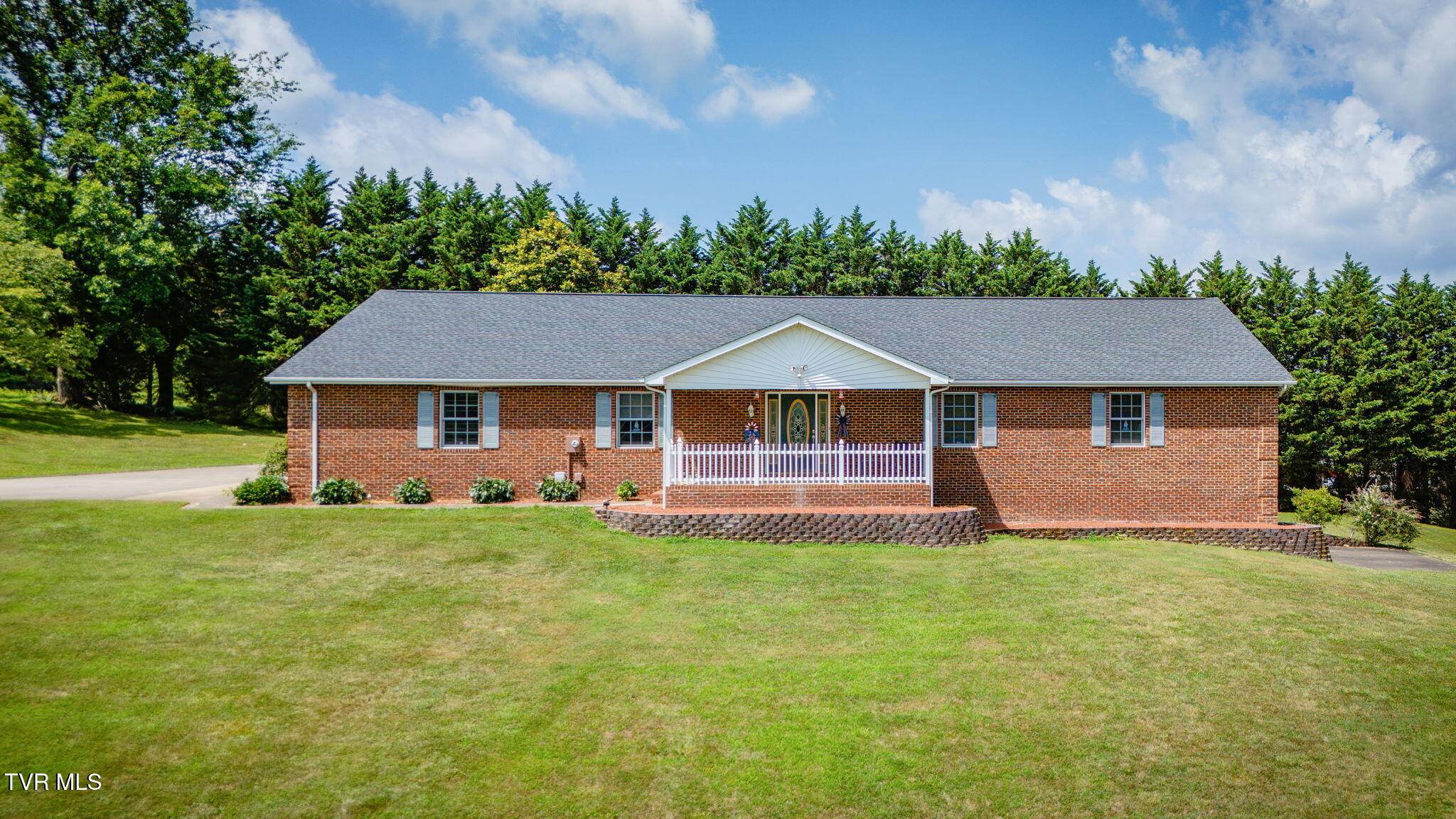 Blountville, TN 37617,283 Barger Hollow RD