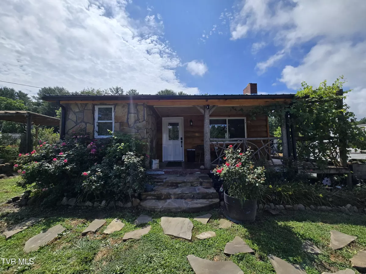 Johnson City, TN 37601,373 Cedar Grove RD